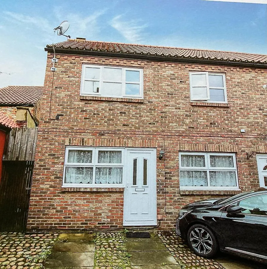 Modern 2 Bedroom Ground Floor Apartment With Parking Ripon City Centre Storbritannien